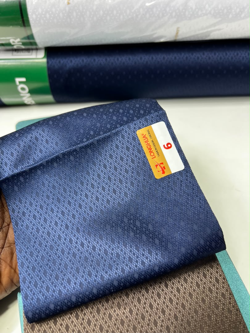 Tissu Italien Cyan par mètre