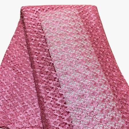 Tissu Brodés couleur rose 5 yards