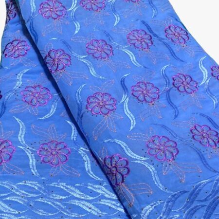 Tissu brodé lafaya bleu clair 5 yards
